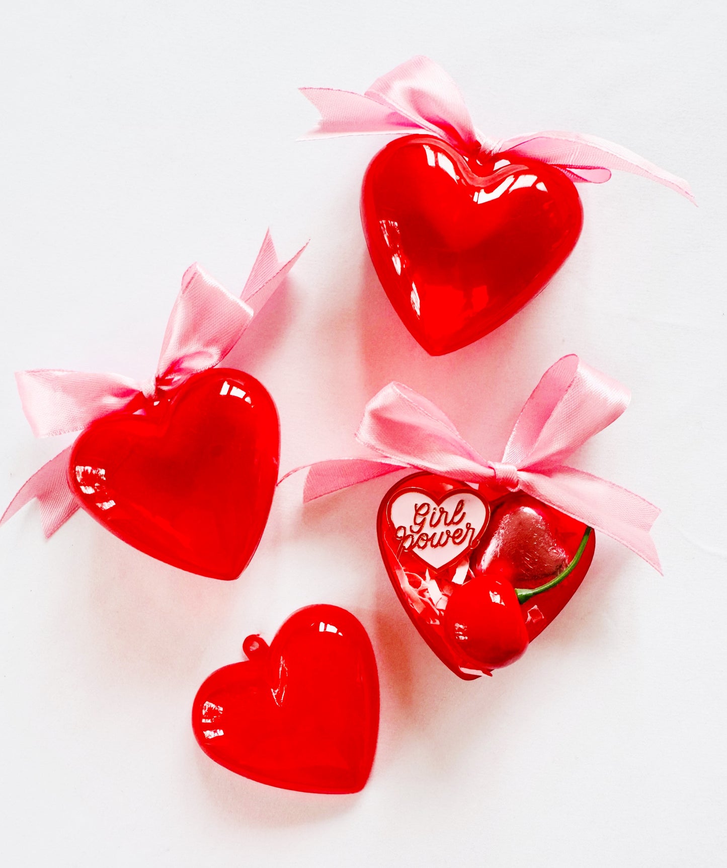 Love heart plastic gift containers