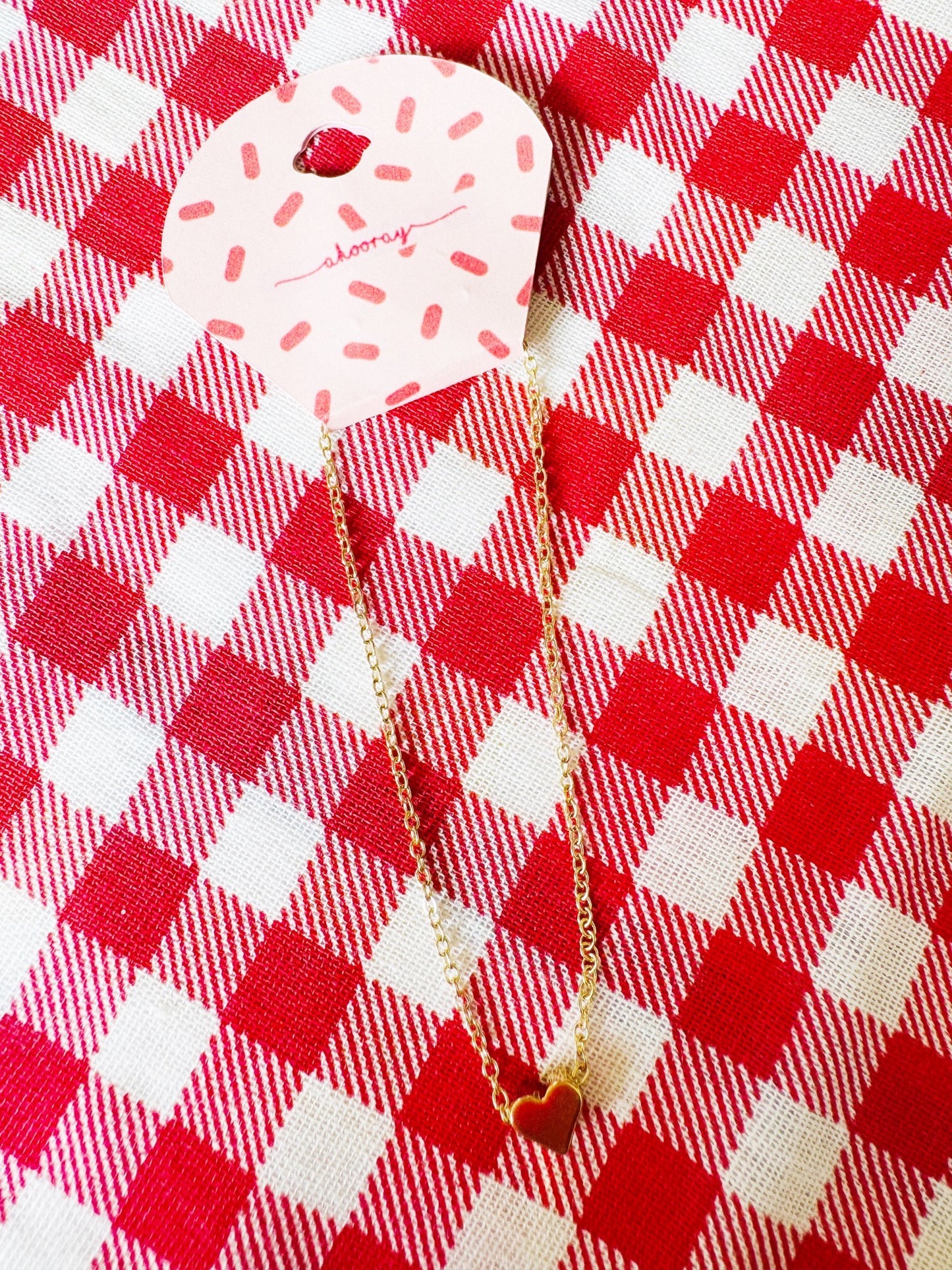 Mini gold heart necklace party bag fillers