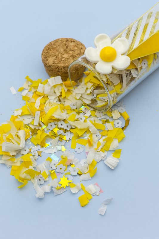Yellow white daisy themed party confetti