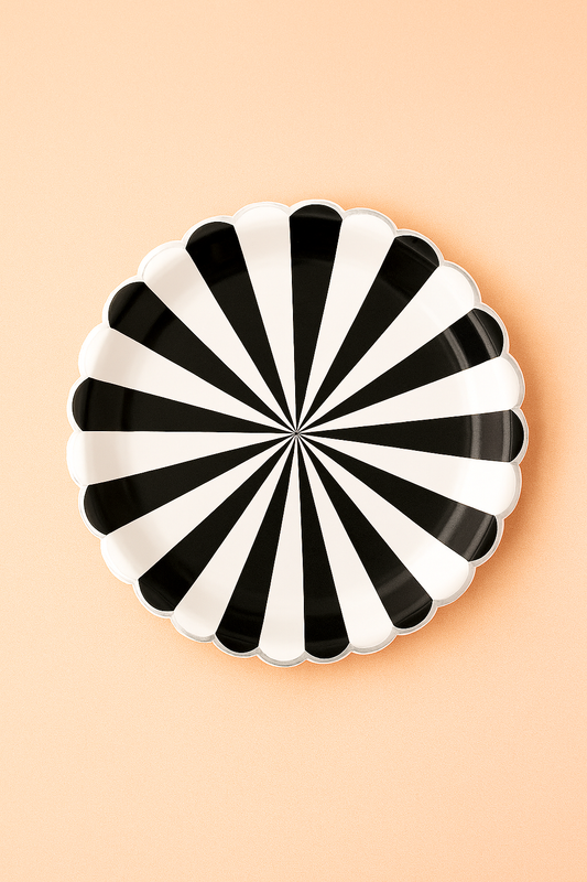 Black & White Scalloped Party Plates