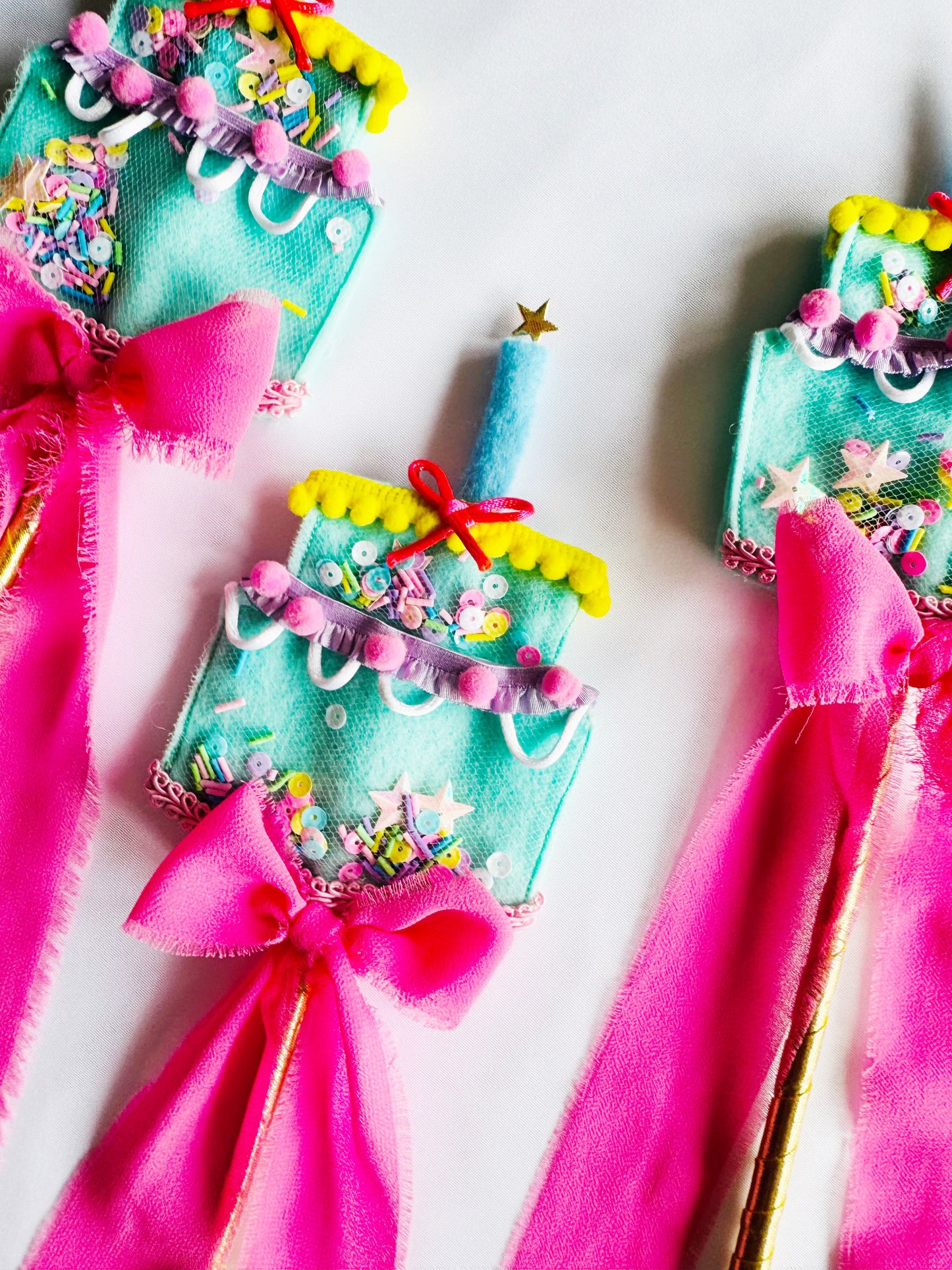  Birthday cake Confetti wand 