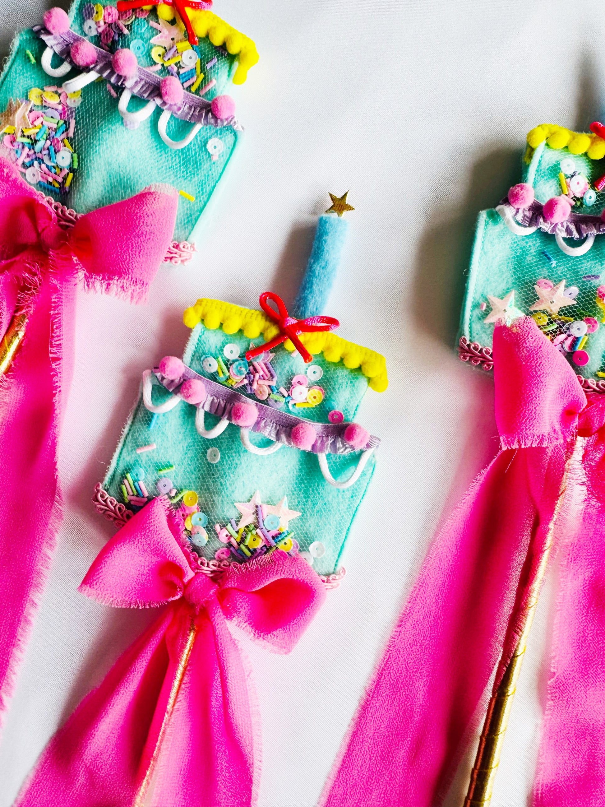  Birthday cake Confetti wand 