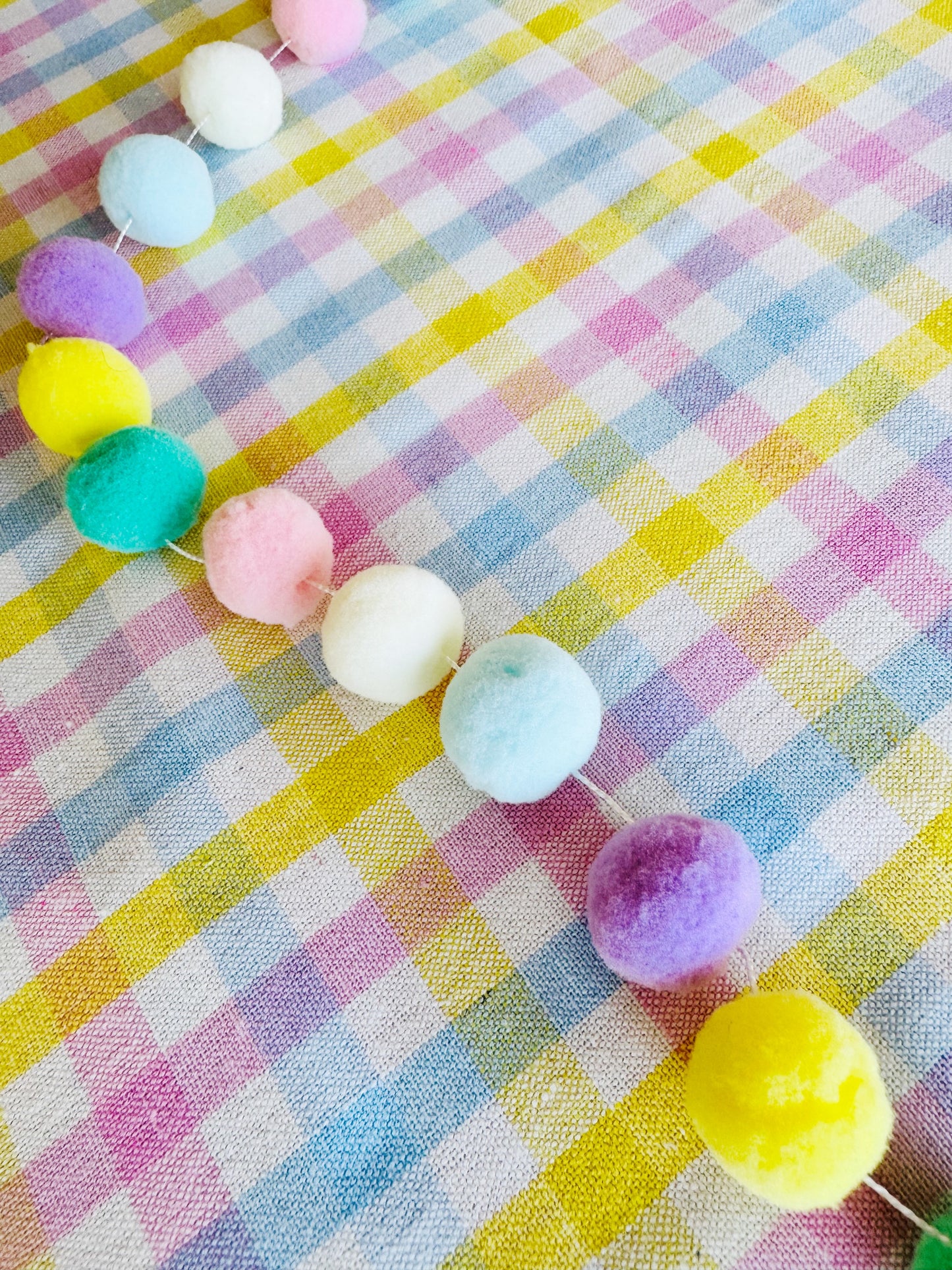 Pastel Pom Pom garland