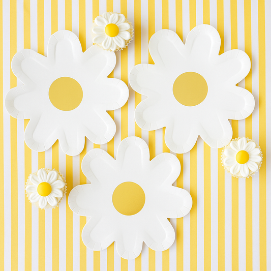 Daisy shaped paper plates